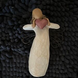 Willow Tree Angel Figurine in White with Red Heart and Wings